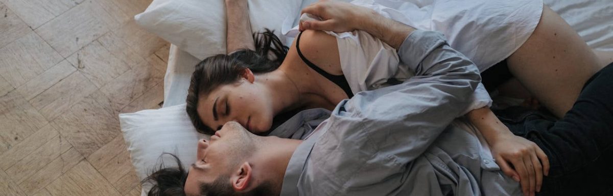 6 Things to Know Before You Sleep With a Woman (She Won’t Tell You This)